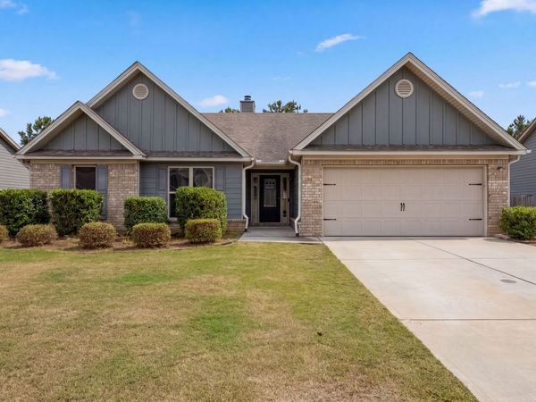 81 Livingston Court, Winder, GA 30680