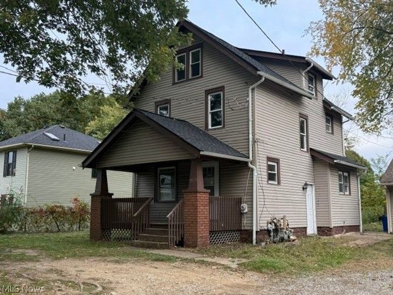 2825 S Main Street, Akron, OH 44319 Photo 1