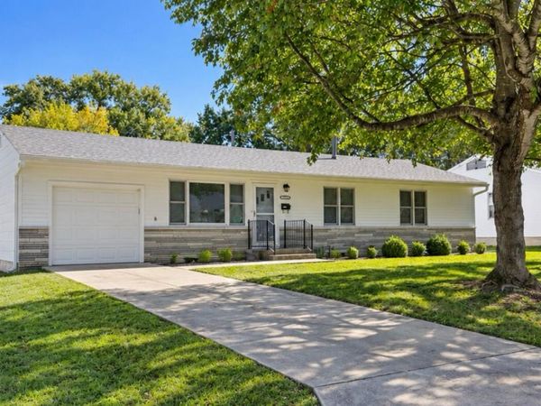 210 S Forest Lane , Republic, MO 65738
