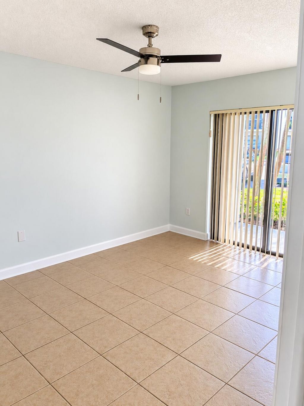 18286 Mediterranean Boulevard, Unit 202, Hialeah, FL 33015 Photo