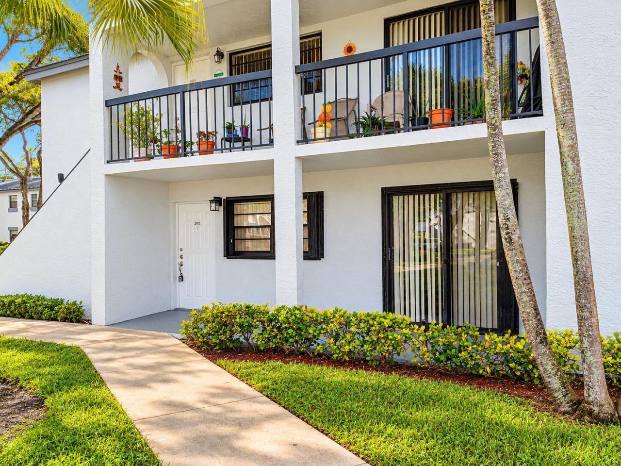 18286 Mediterranean Boulevard, Unit 202, Hialeah, FL 33015 Photo