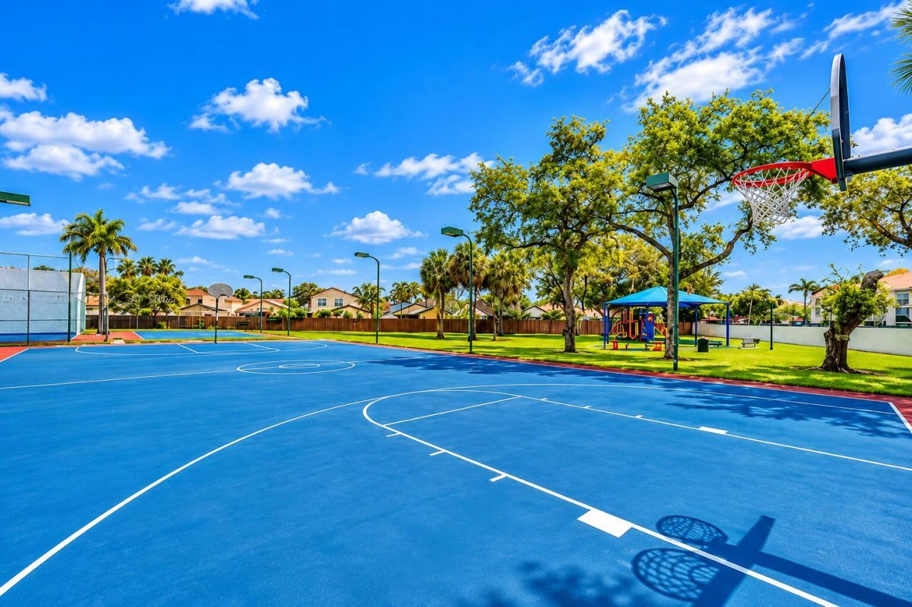 18286 Mediterranean Boulevard, Unit 202, Hialeah, FL 33015 Photo