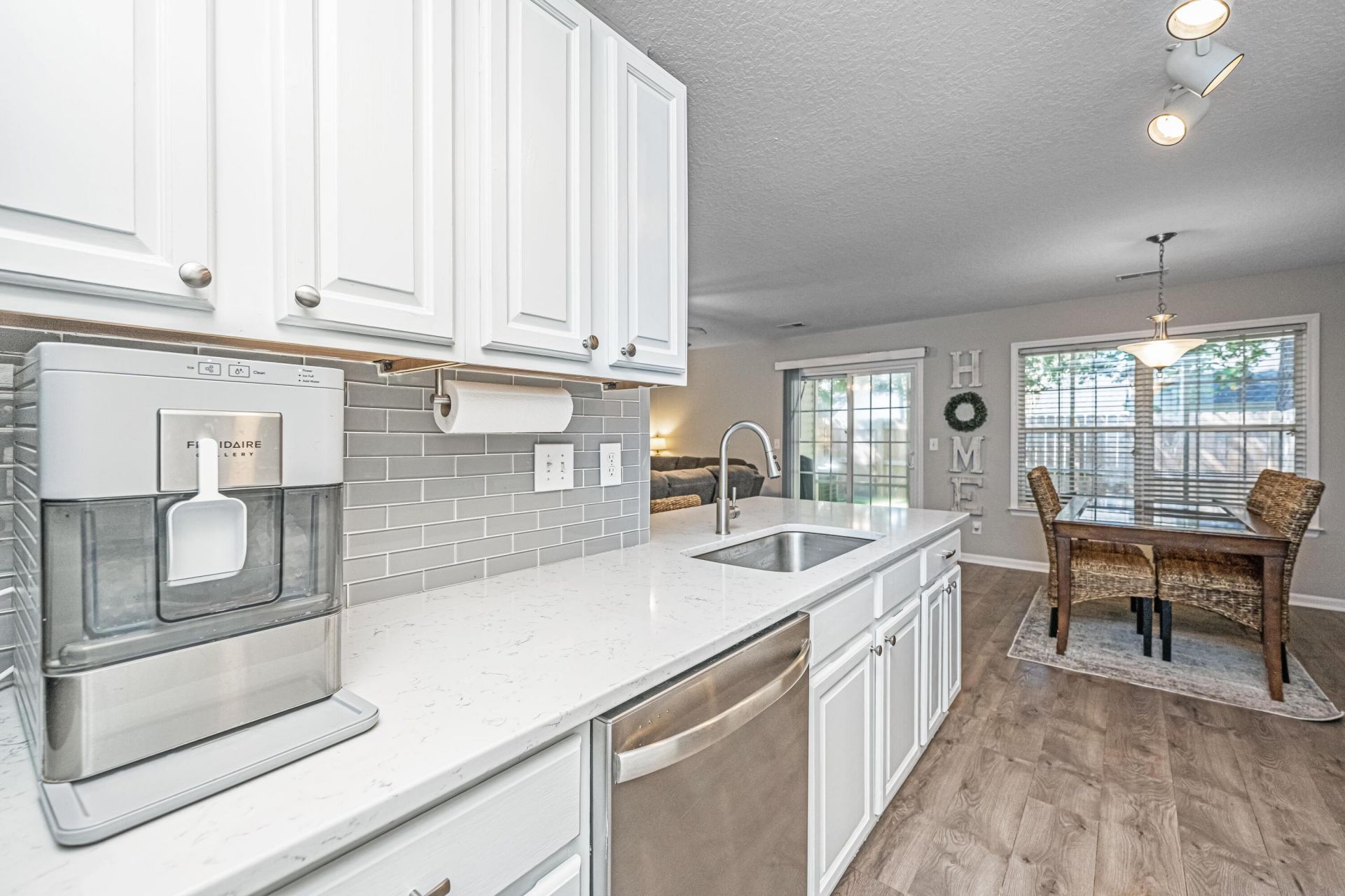 7871 Park Gate Drive Photo 15