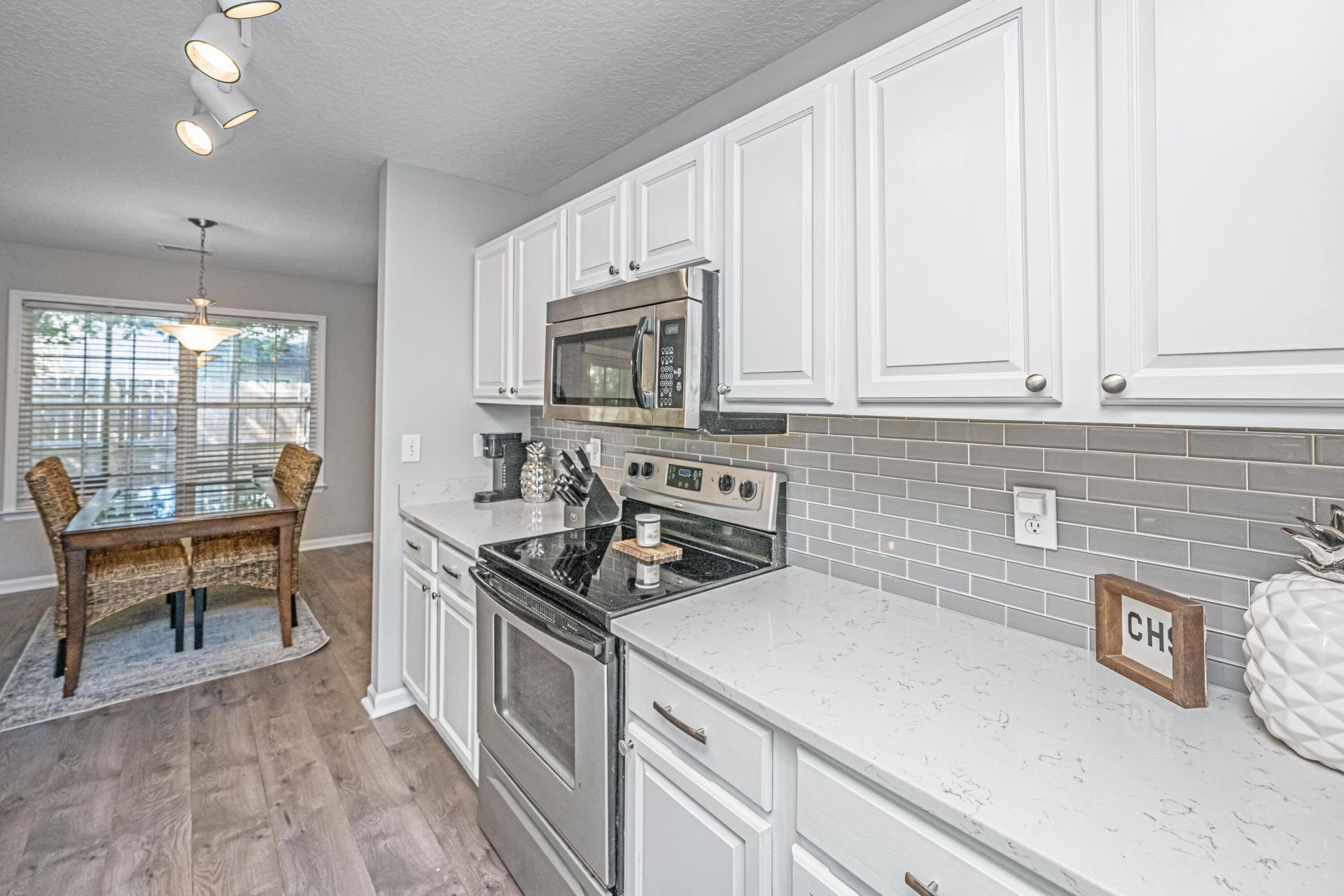 7871 Park Gate Drive Photo 18