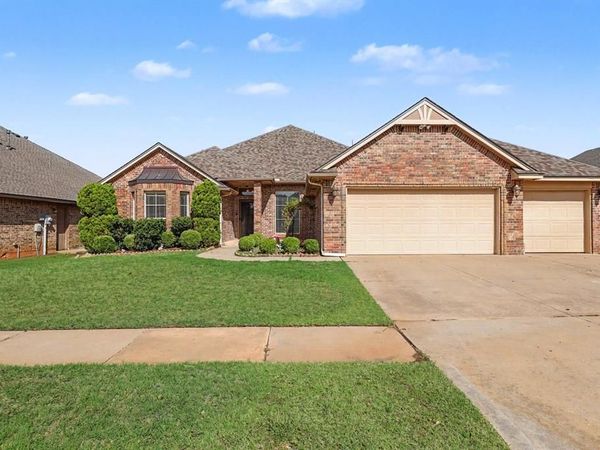 2709 SW 97th Court, Oklahoma City, OK 73159