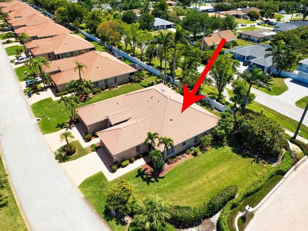 5482 Peppertree Dr, Fort Myers, FL 33908