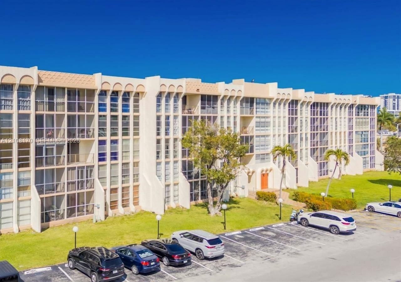 801 Three Islands Blvd , Unit 108, Hallandale Beach, FL 33009 Photo