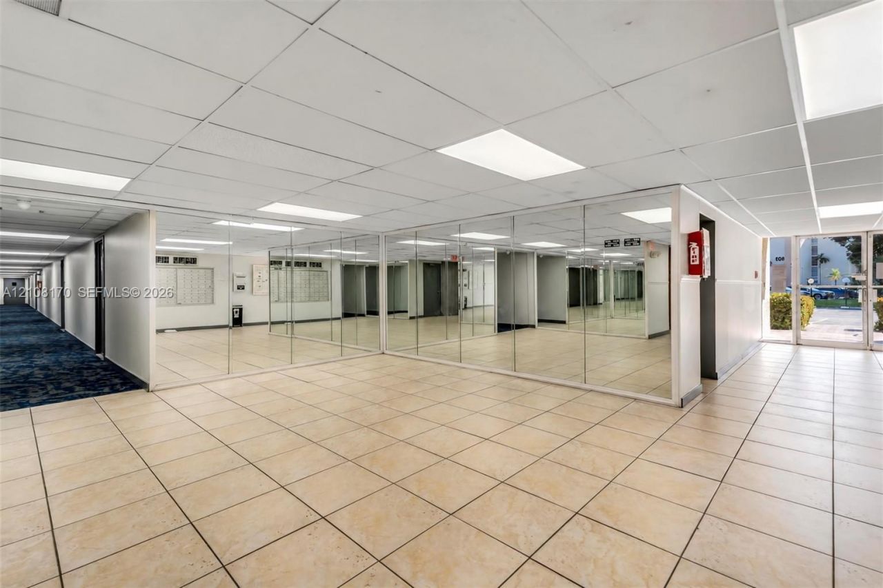 801 Three Islands Blvd , Unit 108, Hallandale Beach, FL 33009 Photo