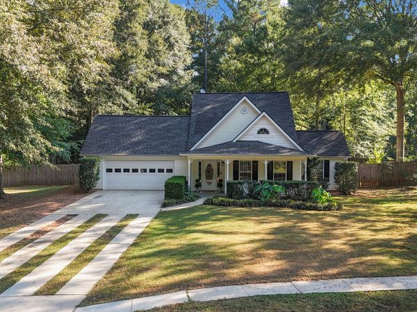 692 Willow Dell Drive, Senoia, GA 30276