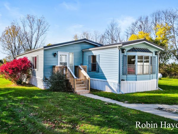656 Peterson Road, Ionia, MI 48846