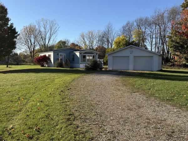 656 Peterson Road, Ionia, MI 48846