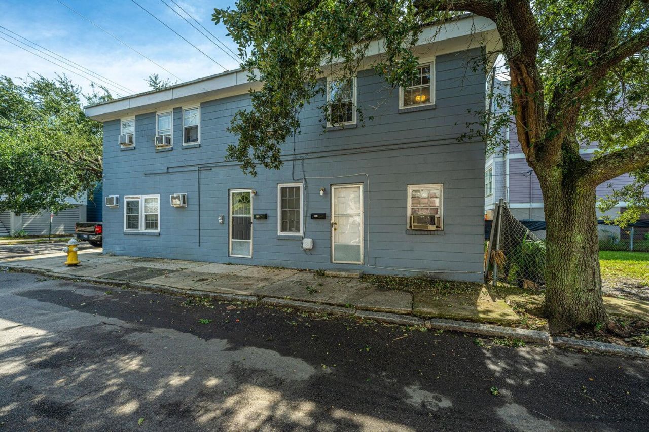 113 America Street Photo 12