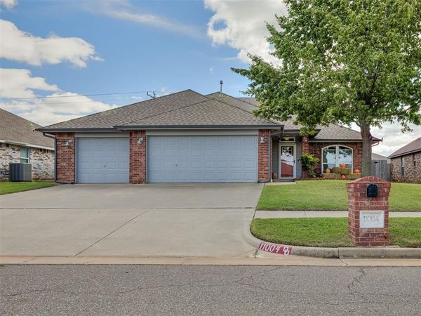 11004 NW 101st Street, Yukon, OK 73099