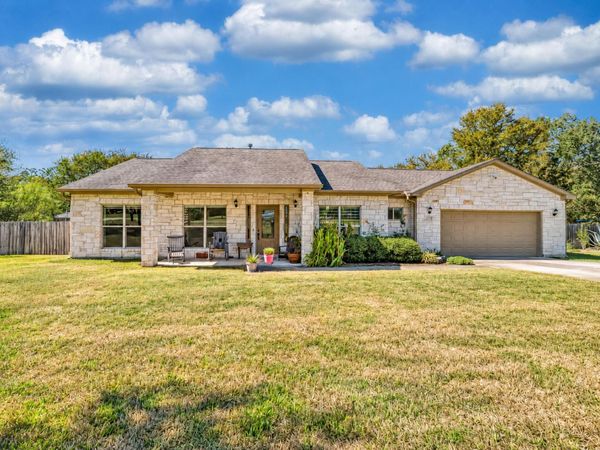140 Creekwood TRL, Cedar Creek, TX 78612