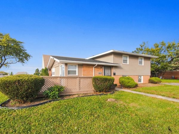 16767 Sunset Ridge Drive , Country Club Hills, IL 60478
