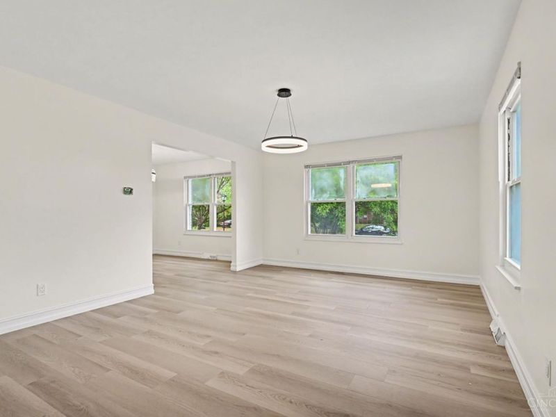 1105 Inner Circle Drive, Forest Park, OH 45240 Photo 11