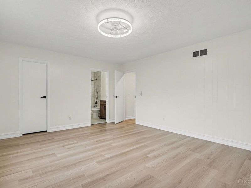 1105 Inner Circle Drive, Forest Park, OH 45240 Photo 15