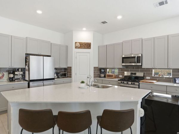 8912 Luciano Ridge, Seguin, TX 78155