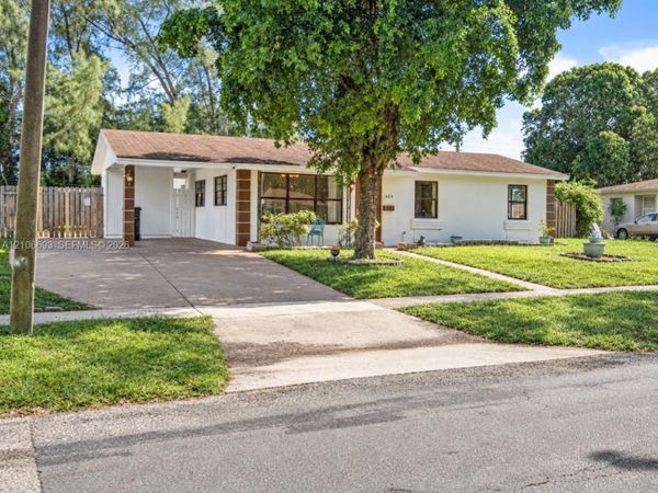 1459 42nd St, West Palm Beach, FL 33407