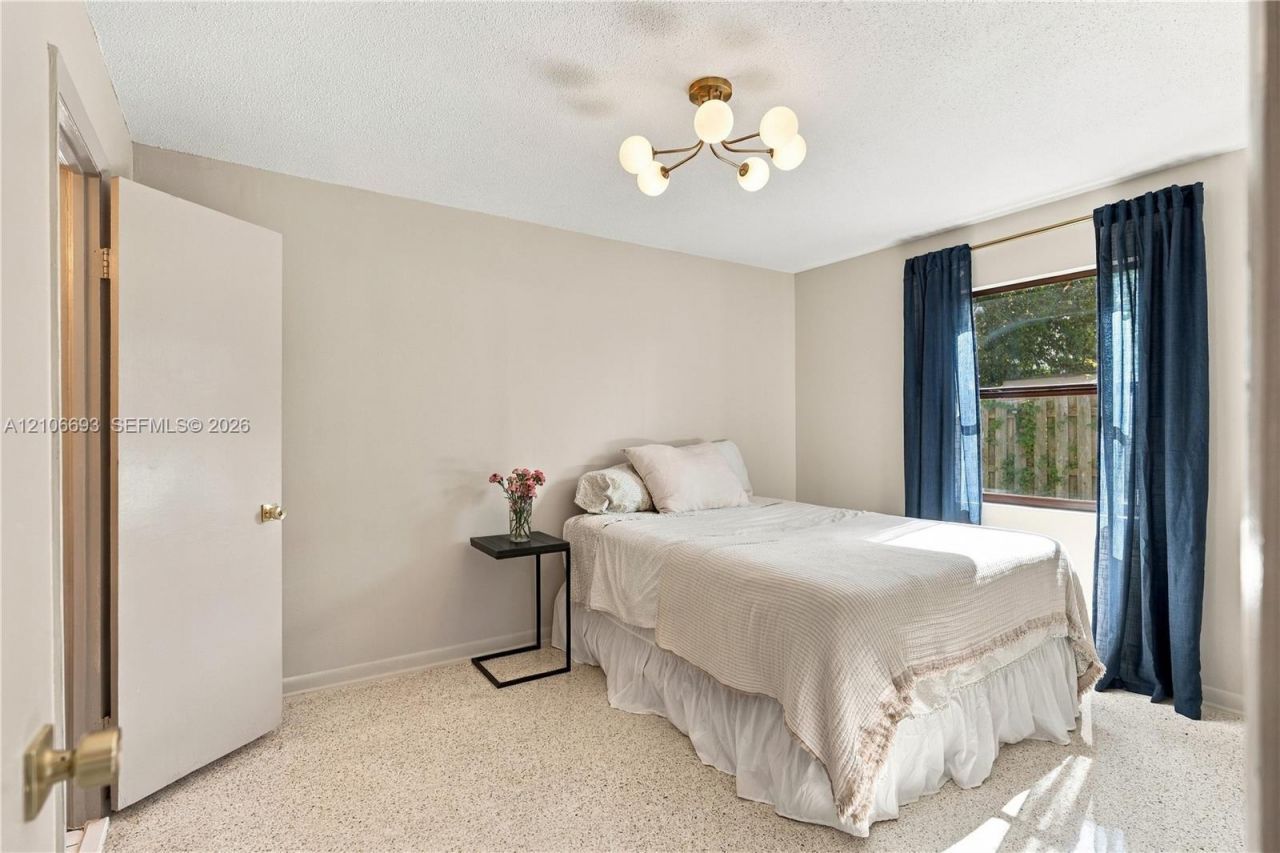 1459 42nd St, West Palm Beach, FL 33407 Photo