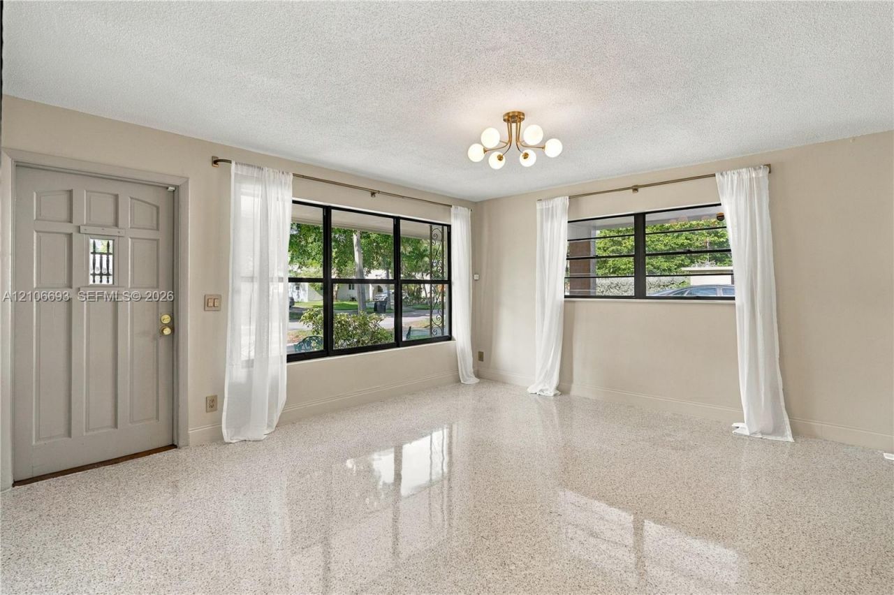 1459 42nd St, West Palm Beach, FL 33407 Photo