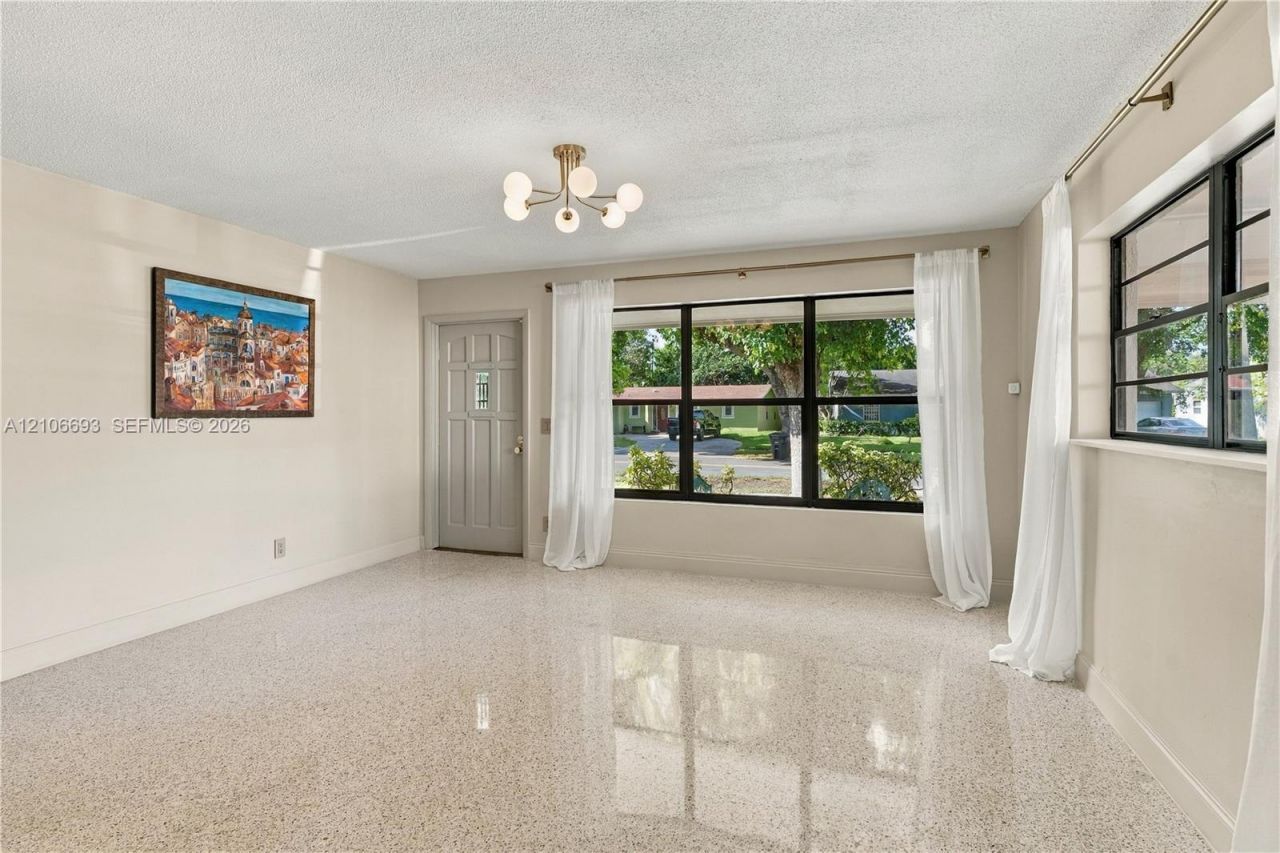 1459 42nd St, West Palm Beach, FL 33407 Photo