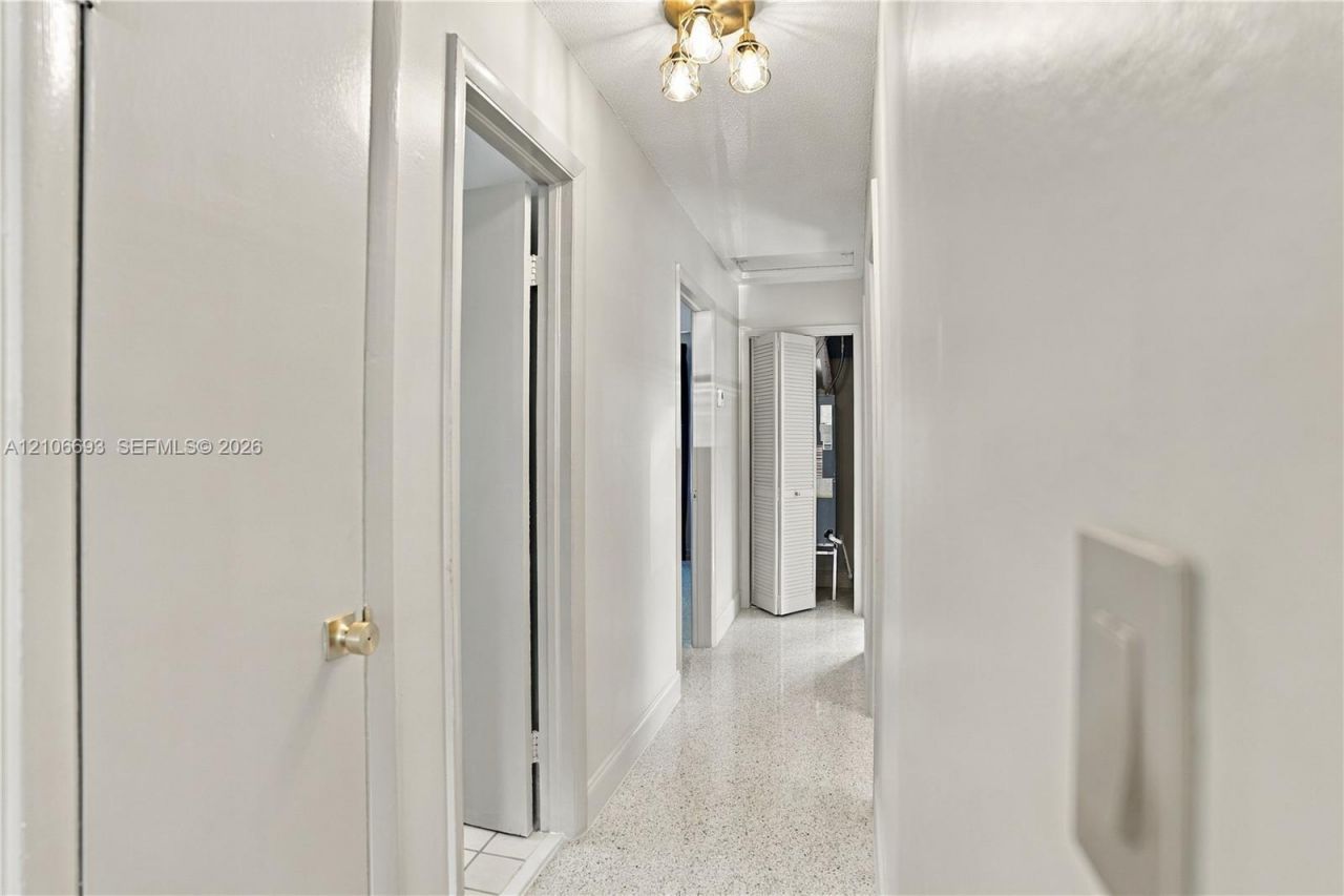 1459 42nd St, West Palm Beach, FL 33407 Photo