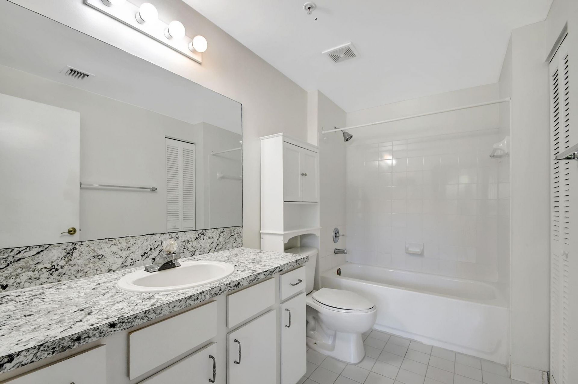 1200 Scotia Drive, Unit 107, Hypoluxo, FL 33462 Photo