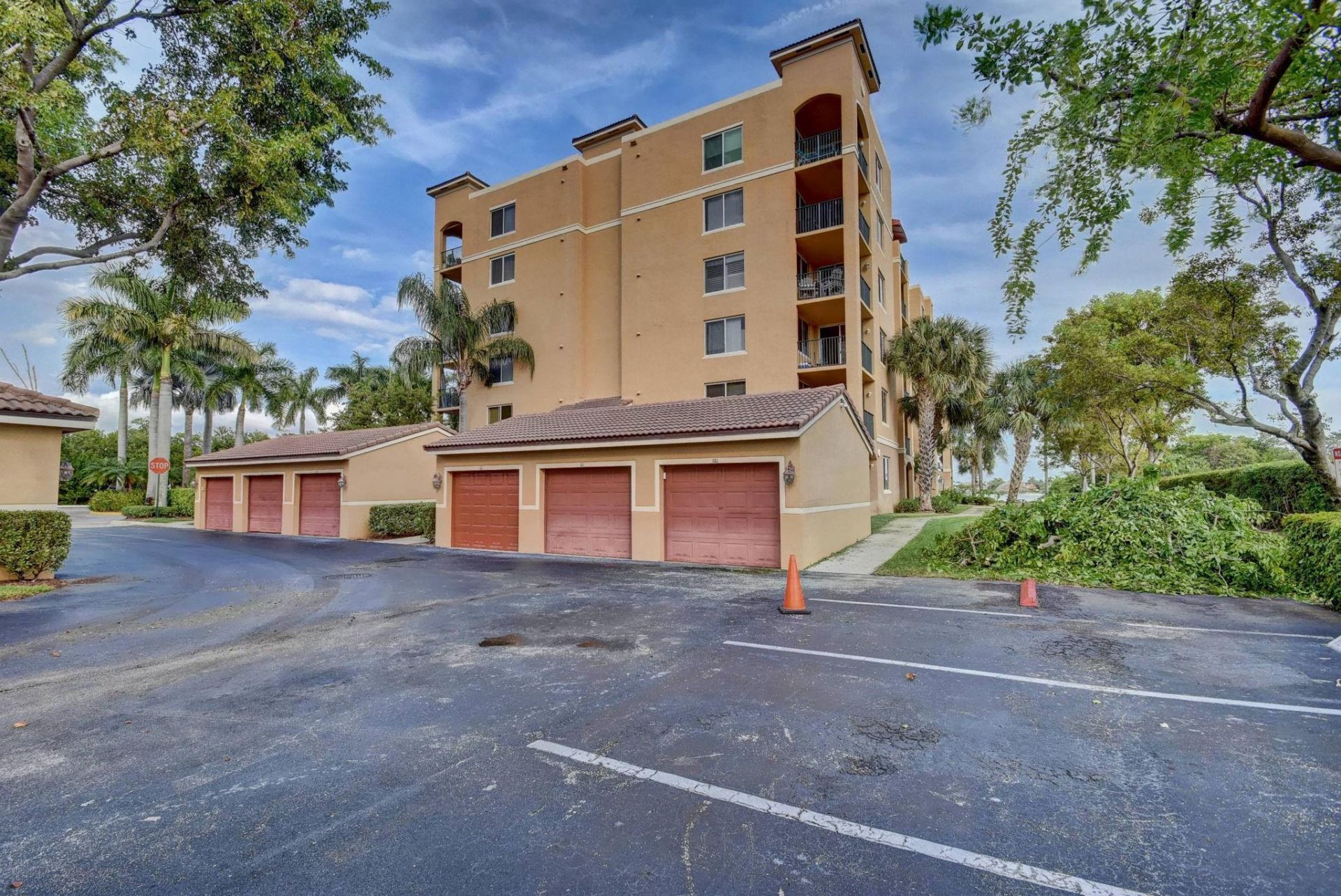 1200 Scotia Drive, Unit 107, Hypoluxo, FL 33462 Photo