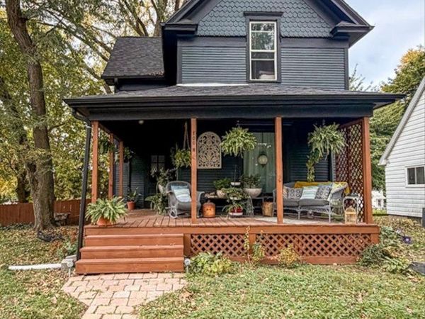 100 N Russell , Denver, IA 50622