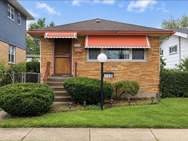 11555 S Justine Street , Chicago, IL 60643