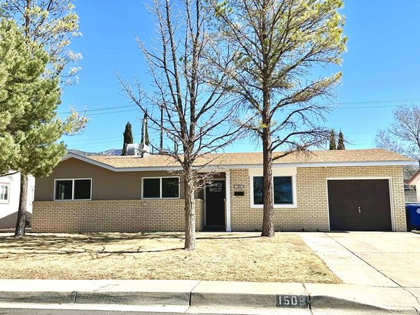 1508 Muriel Street NE, Albuquerque, NM 87112