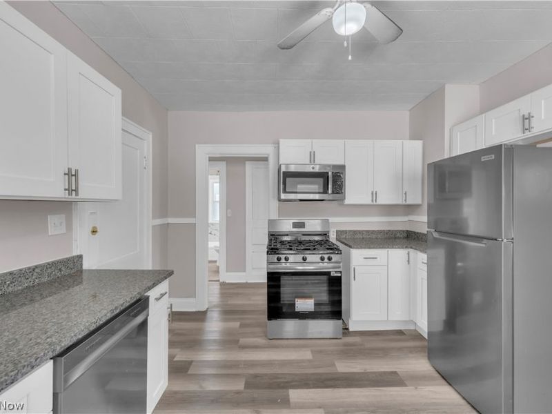 4929 E 109th Street, Unit 2/UP, Garfield Heights, OH 44125 Photo 9