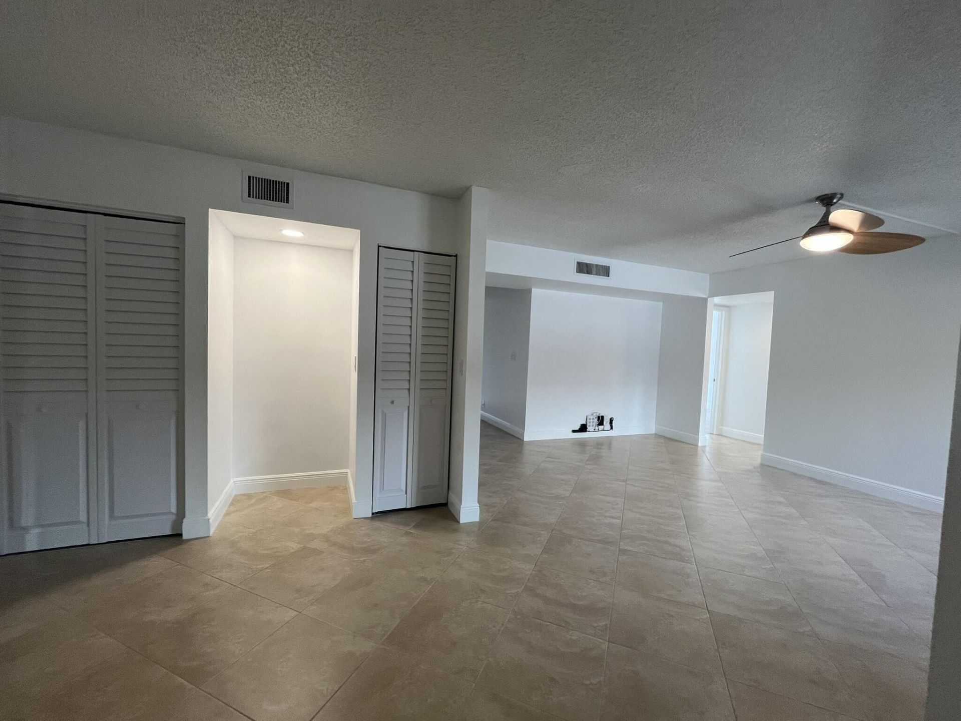 5190 Las Verdes Circle, Unit 314, Delray Beach, FL 33484 Photo