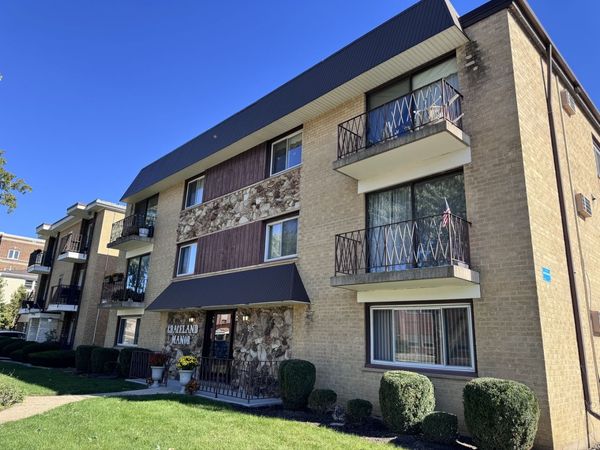 915 Graceland Avenue , Unit 1C, Des Plaines, IL 60016