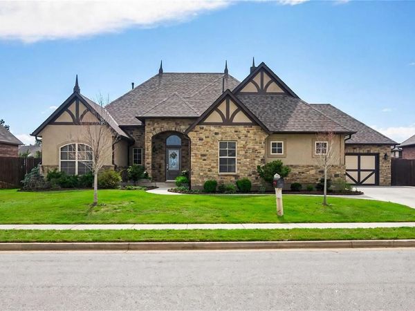 3104 NW 163rd Court, Edmond, OK 73013