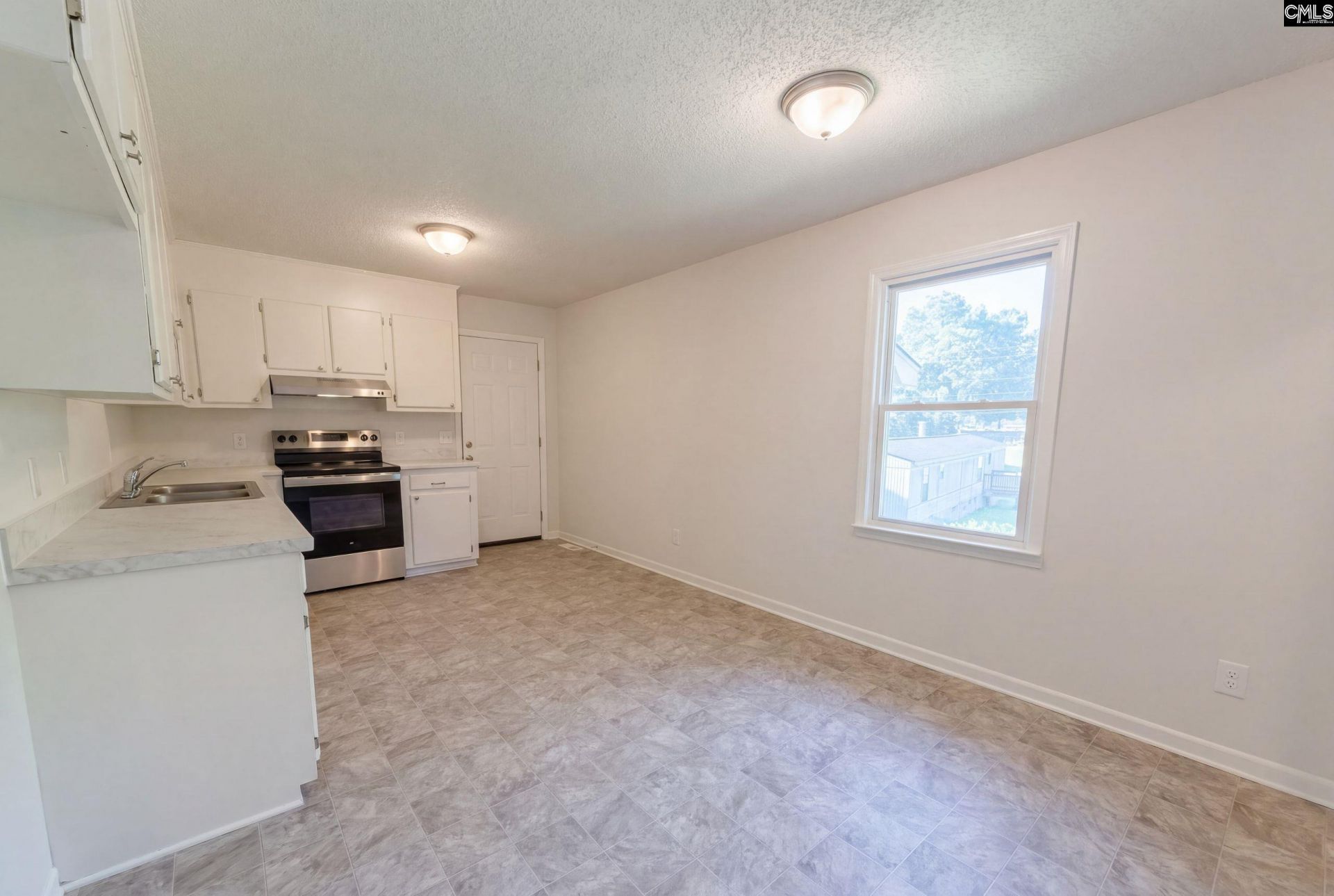 219 Honeysuckle Lane  Photo 6