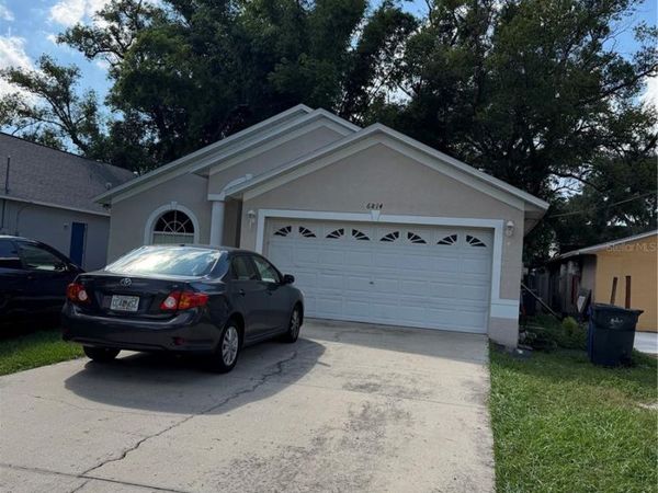 6814 N STERLING AVENUE , TAMPA, FL 33614