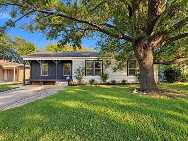 1817 N Alexander Street , Sherman, TX 75092