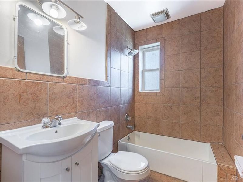 1588 Glenbeck Avenue, Unit D, Kettering, OH 45409 Photo 10