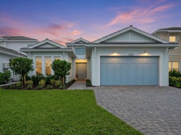 12538 Nautilus Circle, Palm Beach Gardens, FL 33412
