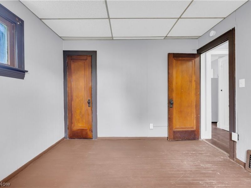 14614 Glendale Avenue, Unit 2/UP, Cleveland, OH 44128 Photo 12