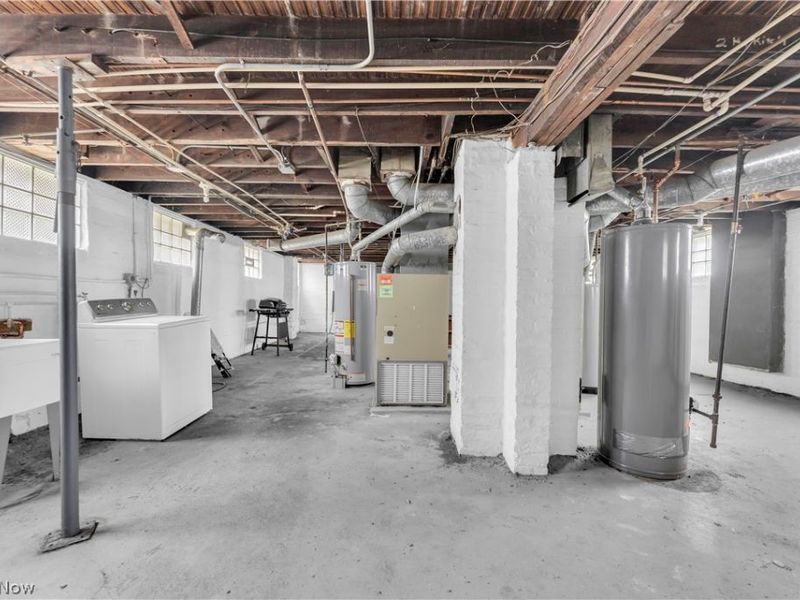 14614 Glendale Avenue, Unit 2/UP, Cleveland, OH 44128 Photo 20