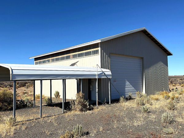 86645 Stagecoach Lane, Christmas Valley, OR 97641