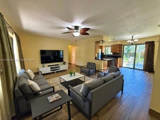 1124 NE 7th St , Hallandale Beach, FL 33009 Photo