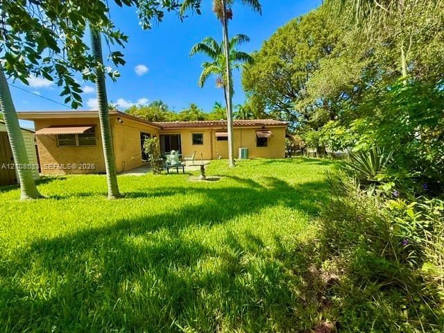 1124 NE 7th St , Hallandale Beach, FL 33009 Photo