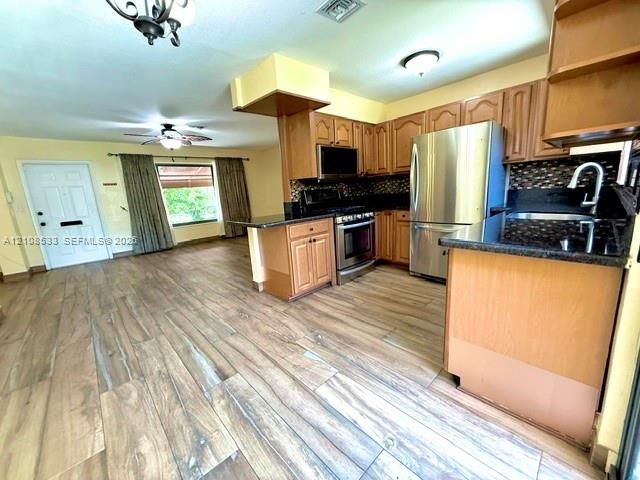 1124 NE 7th St , Hallandale Beach, FL 33009 Photo