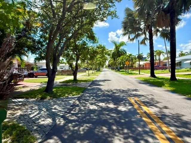 1124 NE 7th St , Hallandale Beach, FL 33009 Photo
