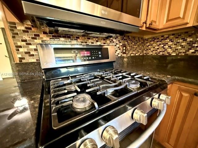 1124 NE 7th St , Hallandale Beach, FL 33009 Photo