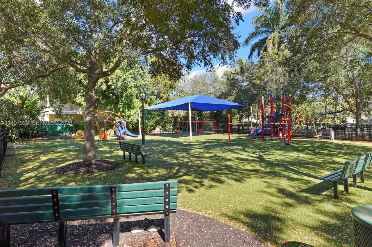 3062 Shipping Ave, Unit 3062, Miami, FL 33133 Photo